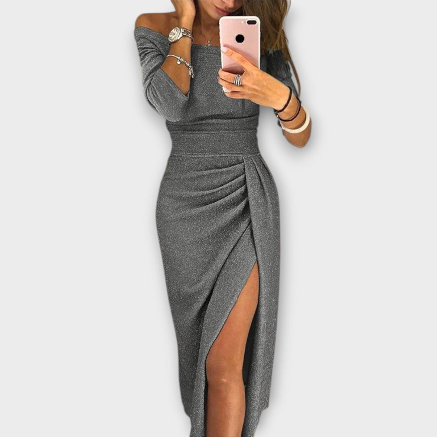 YRLA - Off-Shoulder Klänning