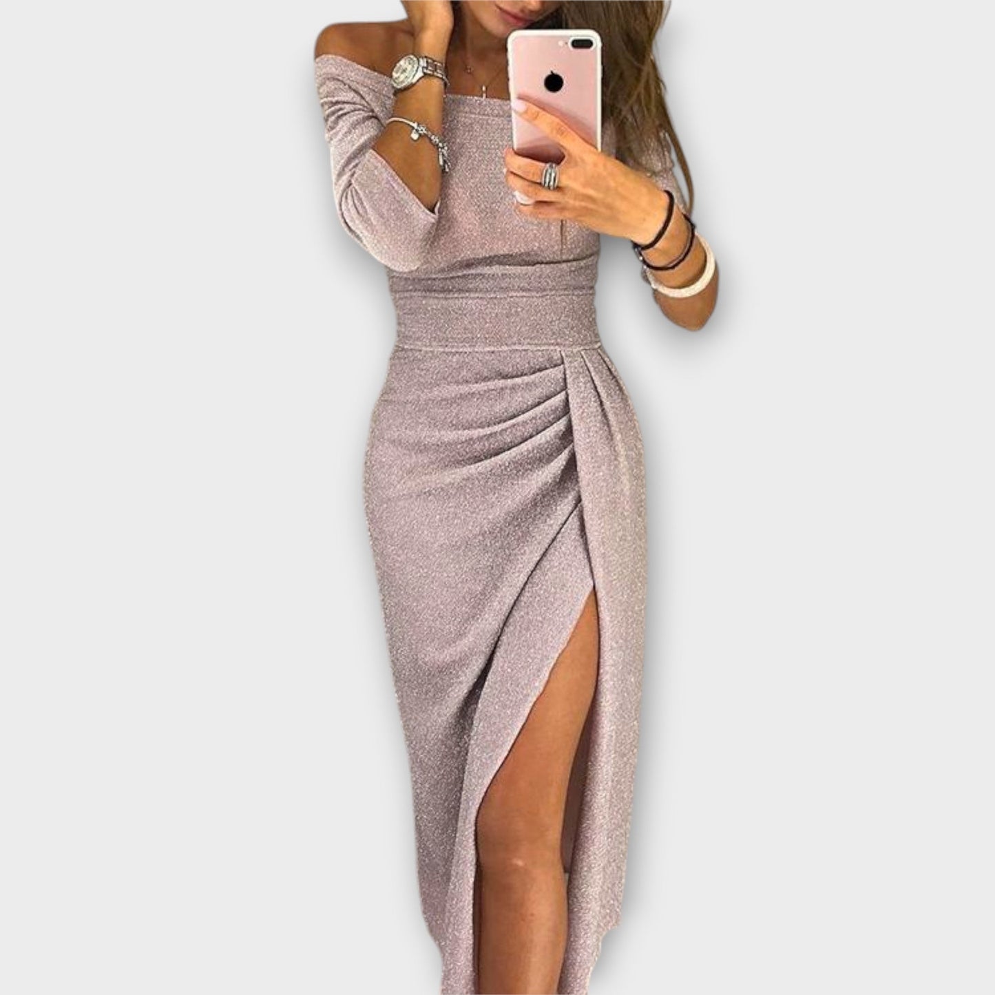 YRLA - Off-Shoulder Klänning