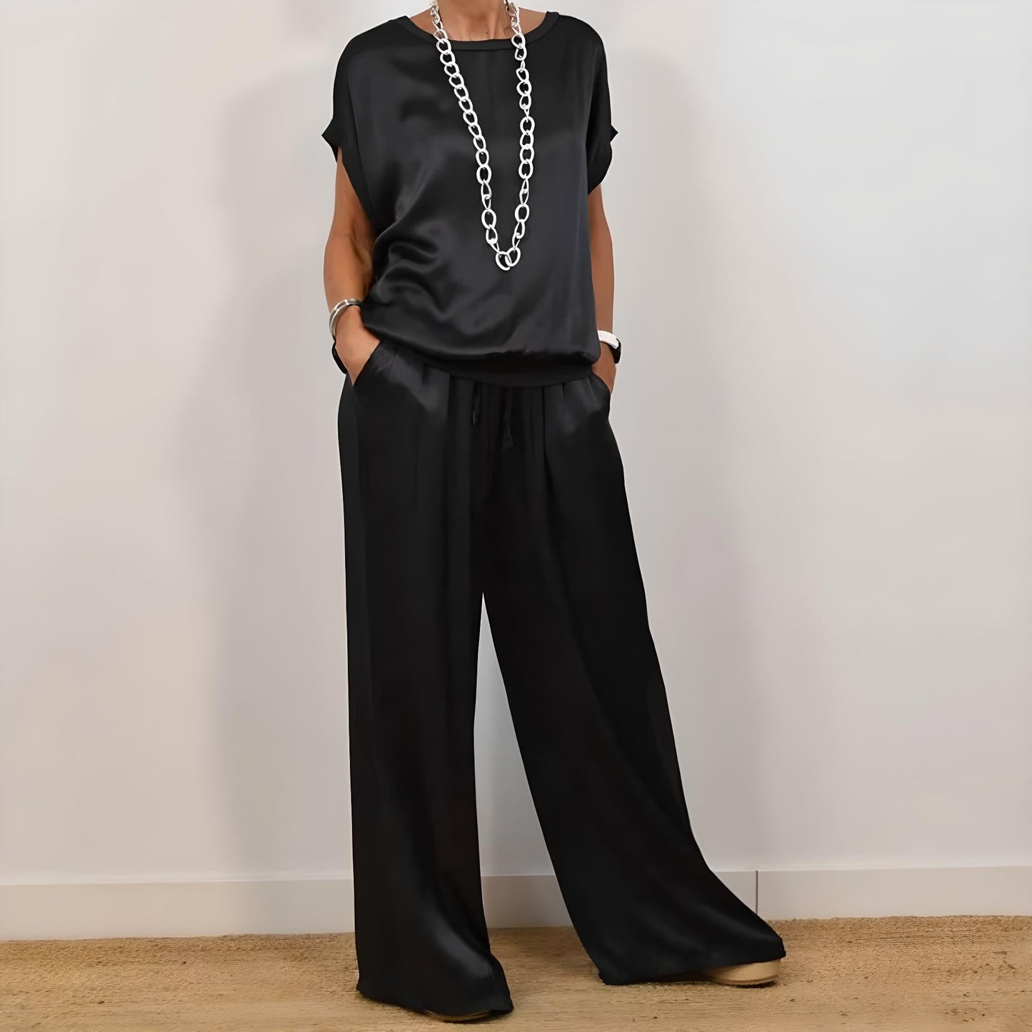 Birgitta™ – Elegant tvådelat set