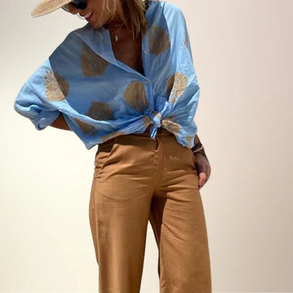 Selda - Ljus och chic blus