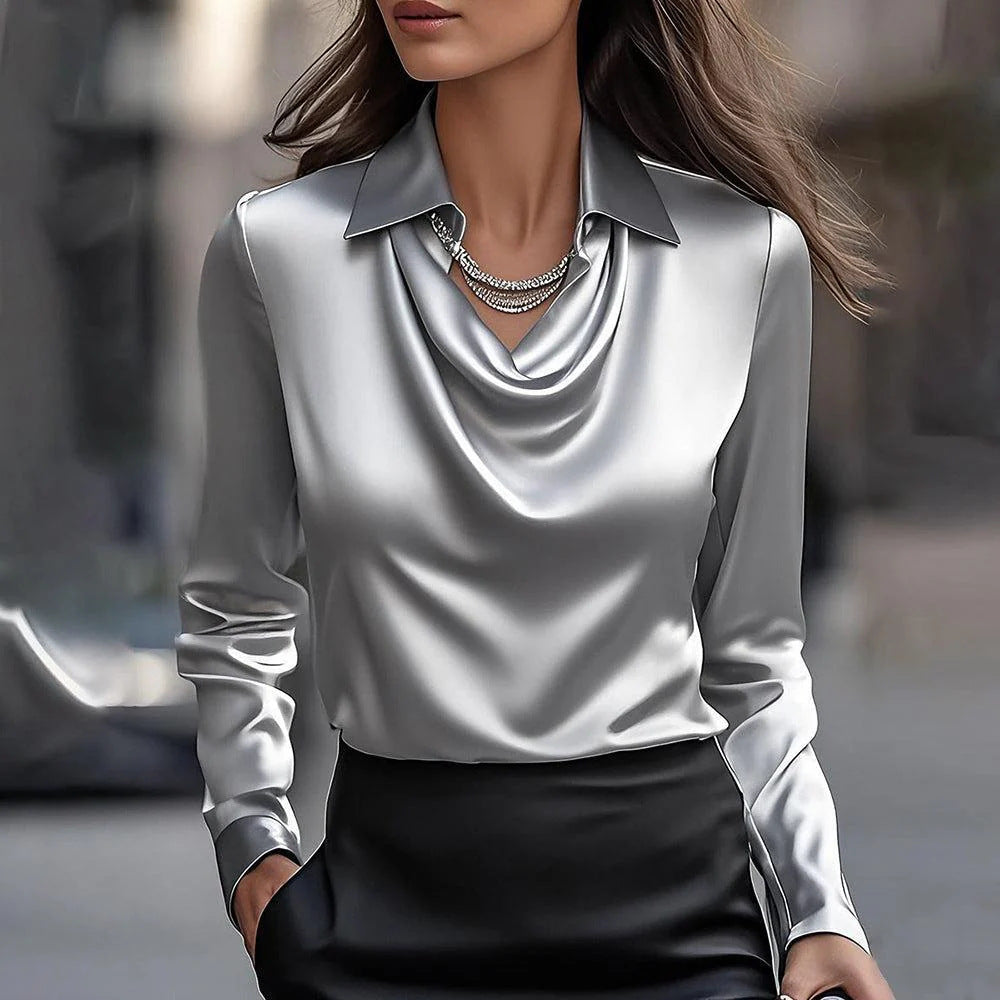 Ingalill™ – Vit blus med elegant drapering